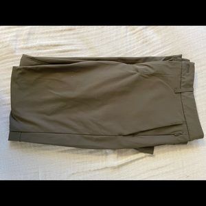 Lulu Lemon Commission Slim-fit